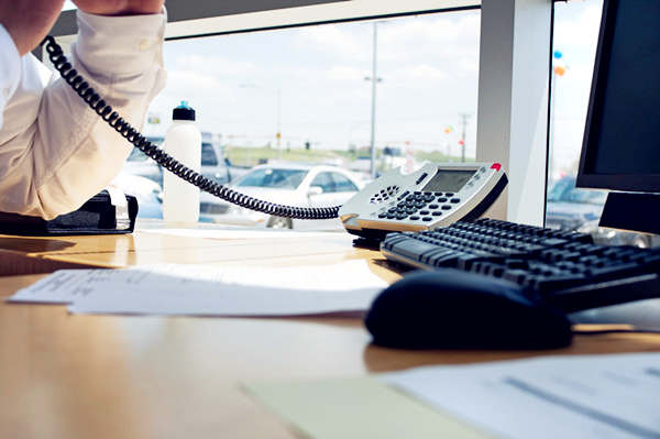 电话外呼外包人员